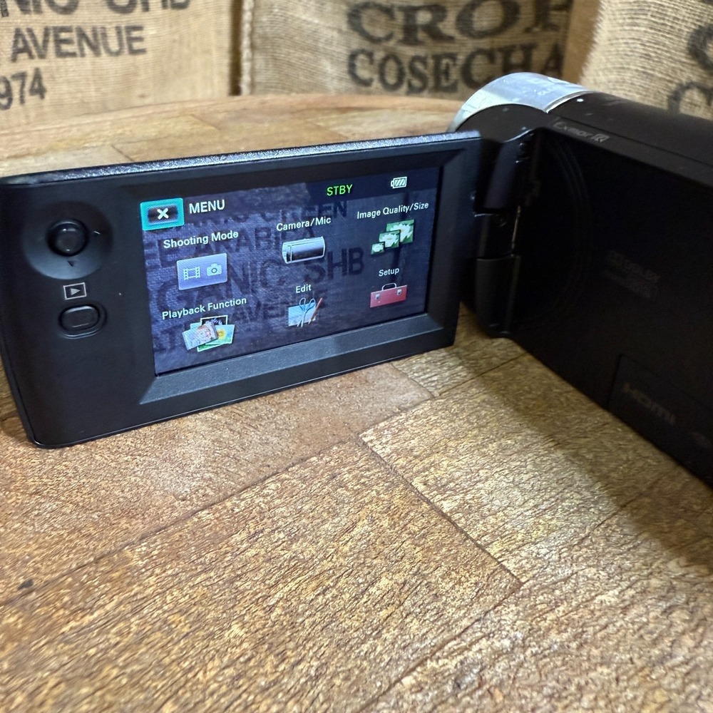 Sony HDR-CX240 1080p Full HD Camcorder w/ 64GB Memory Card Built-in Microphone - Picture 4 of 10